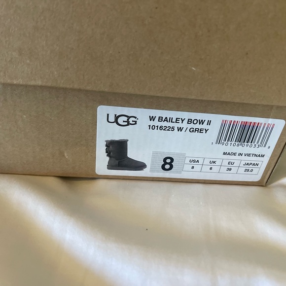UGG Gray Bailey Bow Boots - Picture 6 of 6